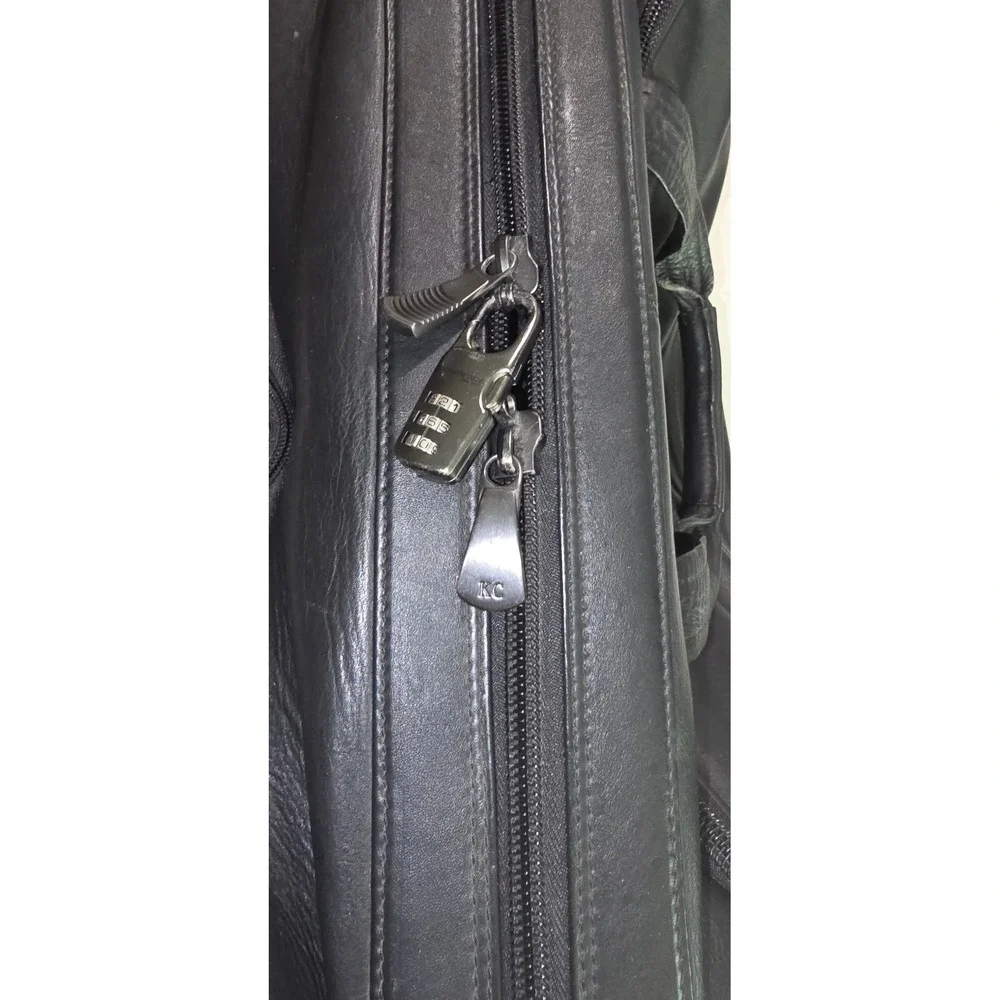 Kenneth Cole New York Black Leather Rolling Duffel Bag Travel Luggage Carry On
